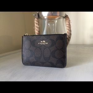 COACH Brown Signature Key Coin Pouch Purse Wallet